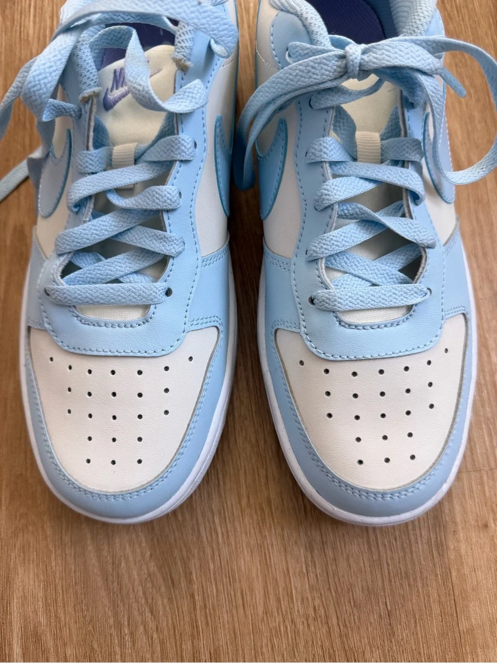 Nike Kids’ Court Borough Recraft Low Top Sneaker, Big Kid 7